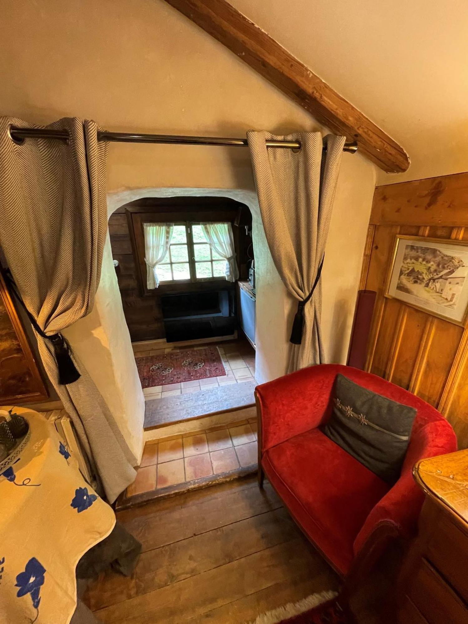 La Ferme Des Vonezins Hotel โธนส์ ภายนอก รูปภาพ