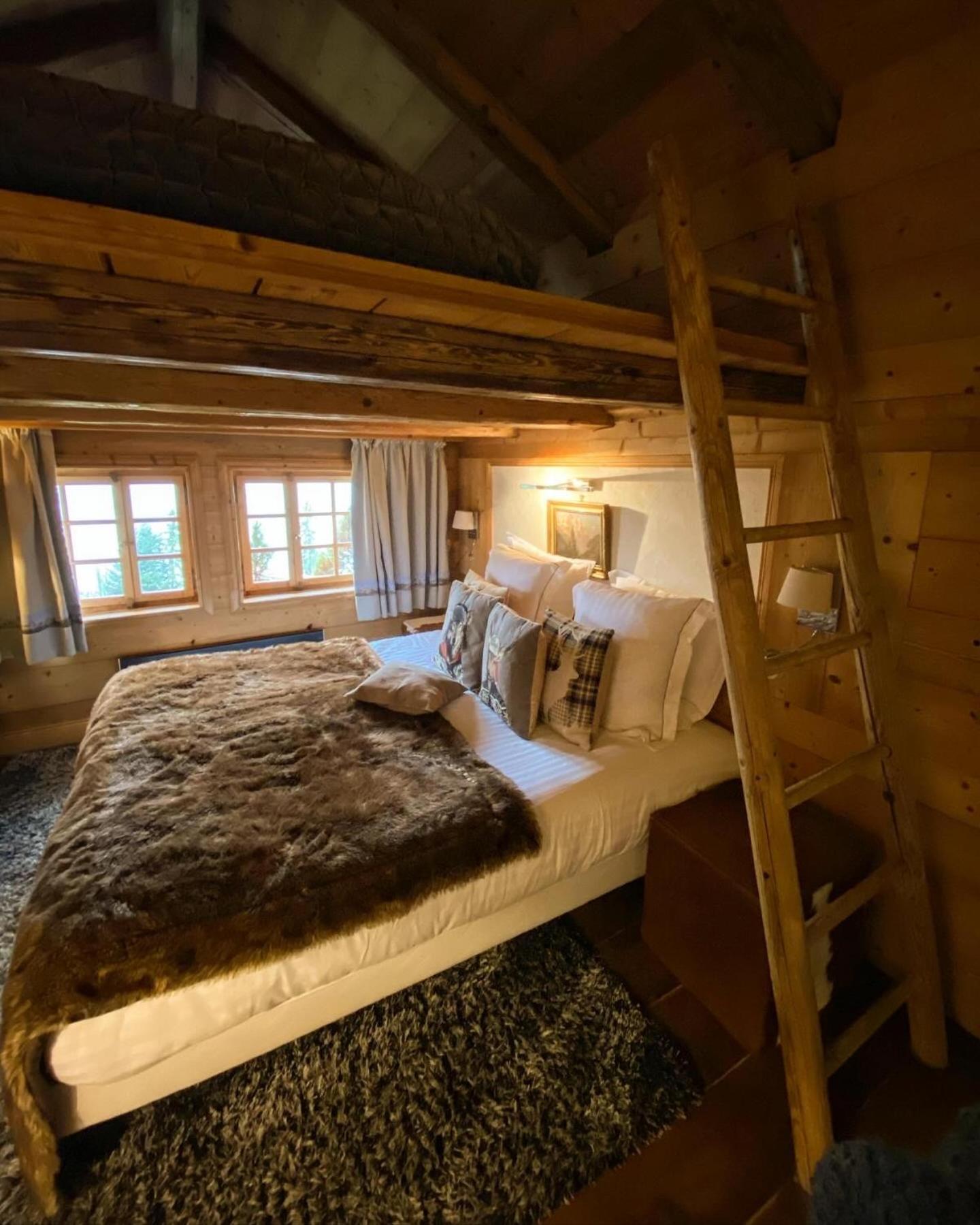 La Ferme Des Vonezins Hotel โธนส์ ภายนอก รูปภาพ
